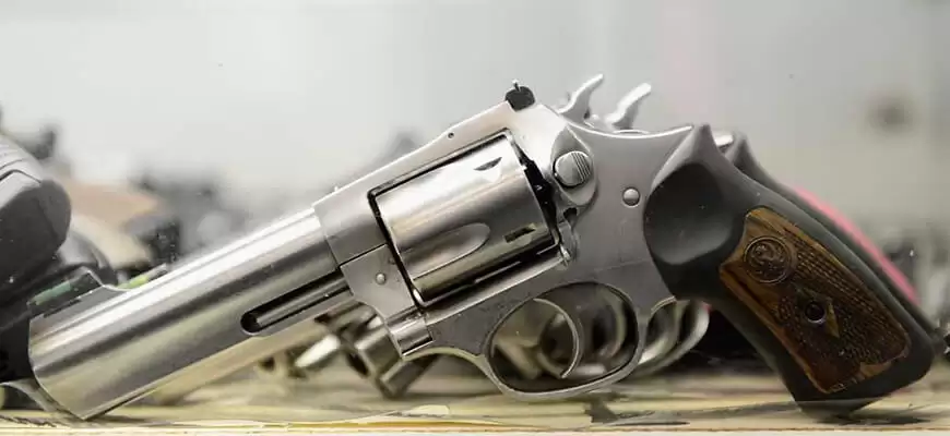 Процедура продления разрешения на травматическое и охотничье оружие в Рязани