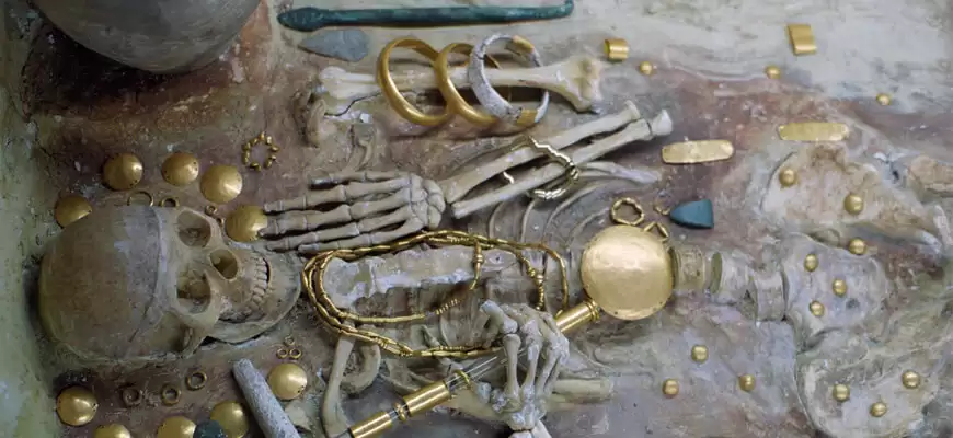 Клады Борковского могильника