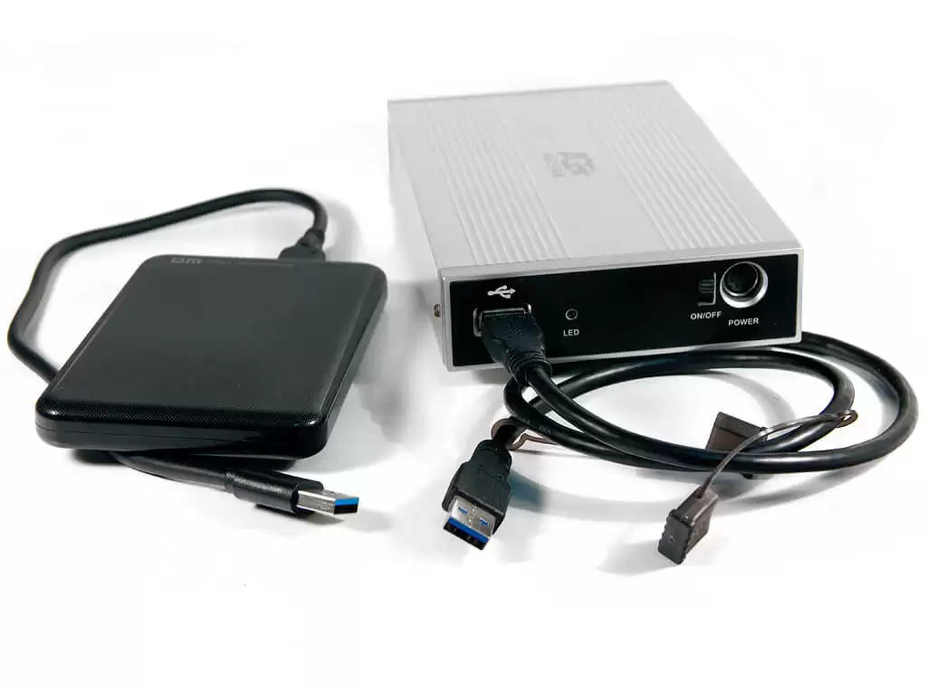 Девайсы для дисков 2.5"